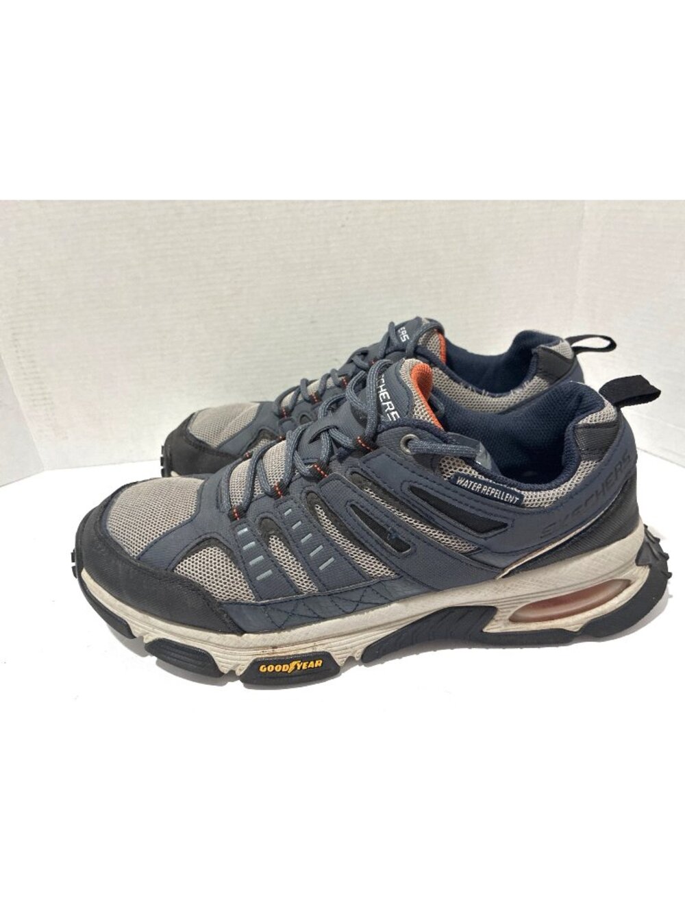 Skechers Men's Skech-Air Envoy hiking shoe water-repellent upper Goodyear